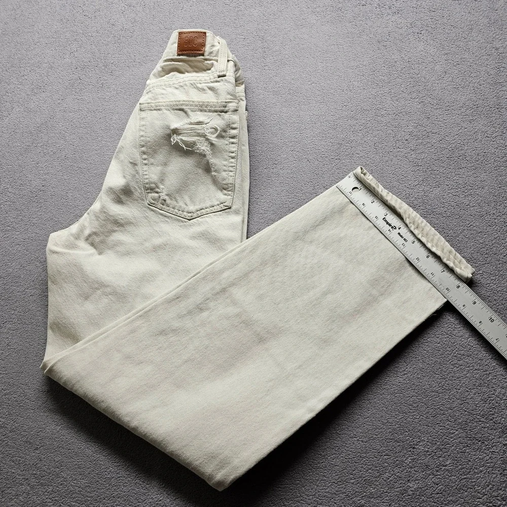 BDG Urban Outfitters High-Rise Baggy Jeans 26 Cream Distressed Wide Leg Denim
